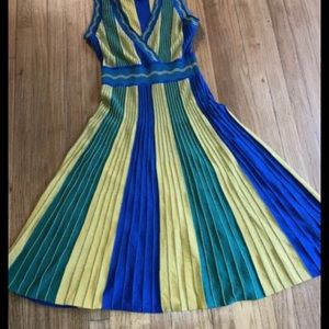 Beulah Metallic Retro style V-Neck Full  Swing Skirt Dress Size Large
